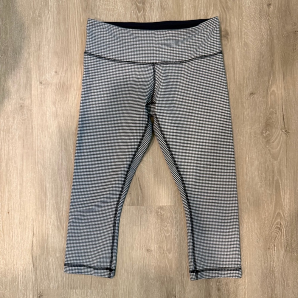 LULULEMON Wunder Under Crop II Size 6 Leggings Gingham Luon White Navy Athletic